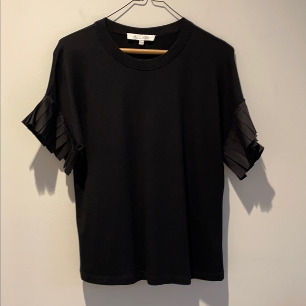Alexis soft T like new never worn